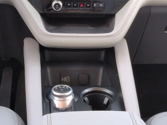 New 2026 Carbonized Gray Metallic Ford Active image 19