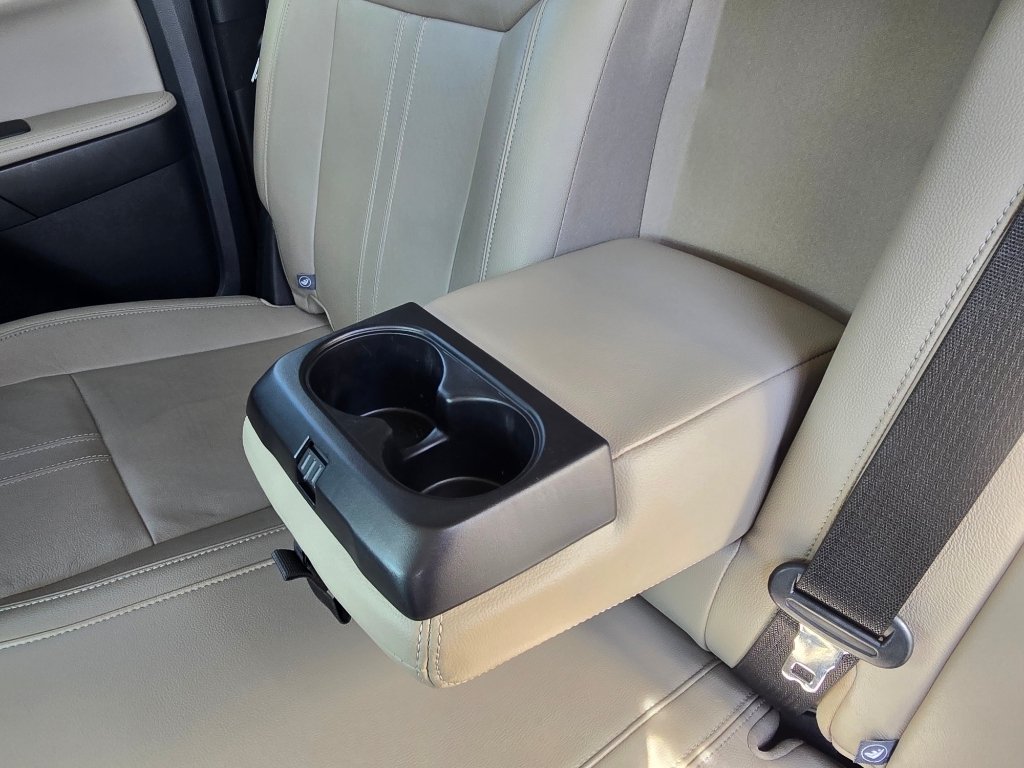 Used 2019 White Platinum Tri-Coat Ford LARIAT image 30