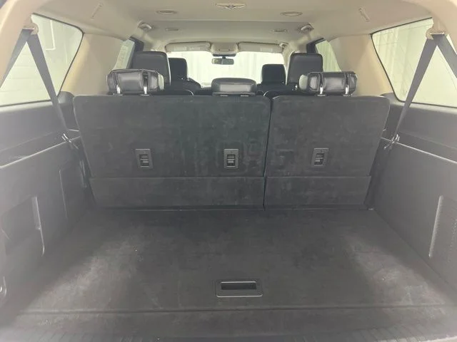 Used 2024 Silver Ford XLT image 9