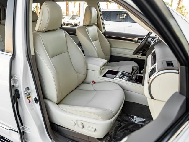 Used 2019 Starfire Pearl Lexus 460 image 33