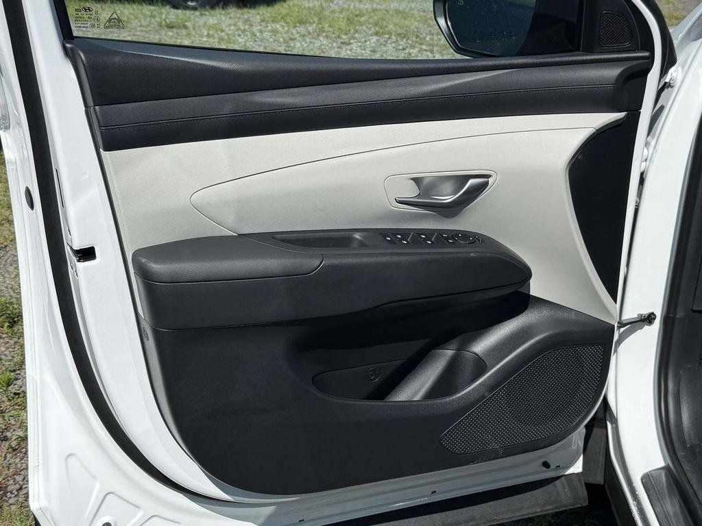 New 2026 White Pearl Hyundai SE FWD image 28