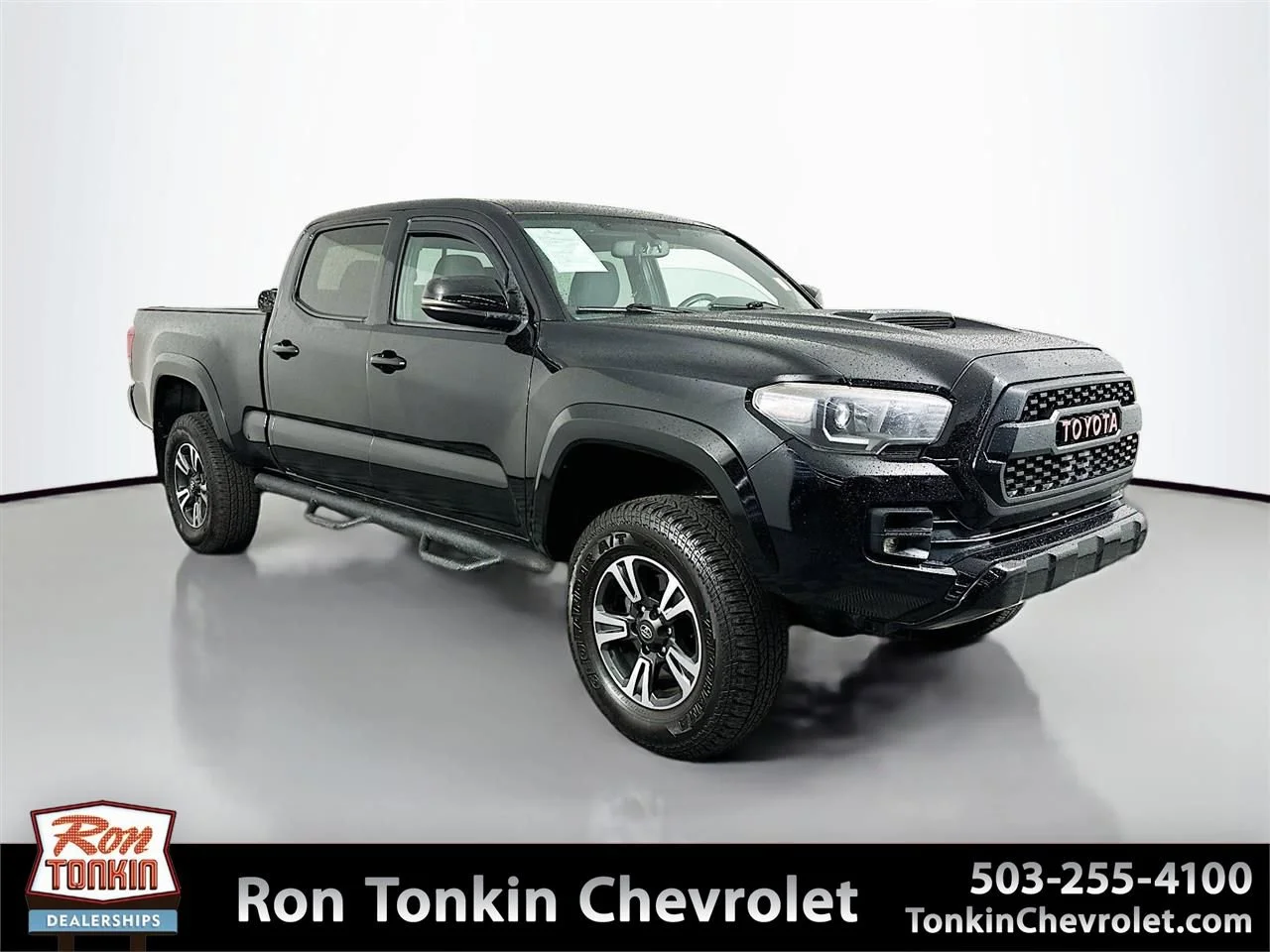 2017 Toyota Tacoma SR5 Double Cab 4x4 V6 Auto LB's photo
