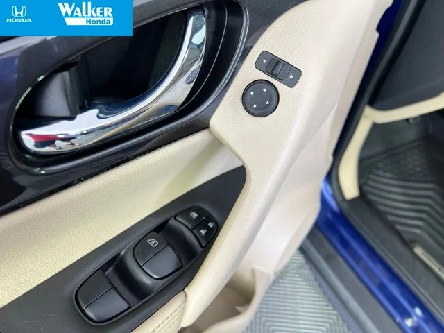 Used 2020 Blue Nissan SV image 19