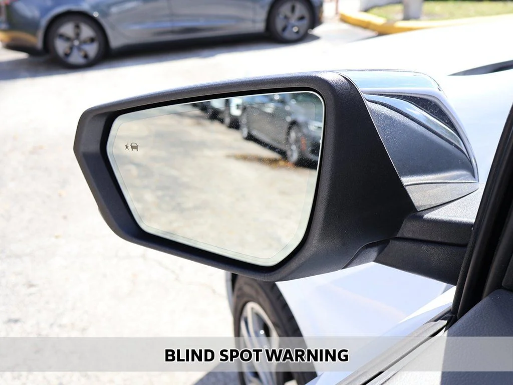 Used 2020 White GMC Denali image 6