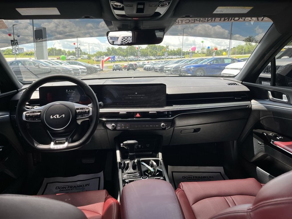 2025 Kia K5 GT-Line - Photo 15