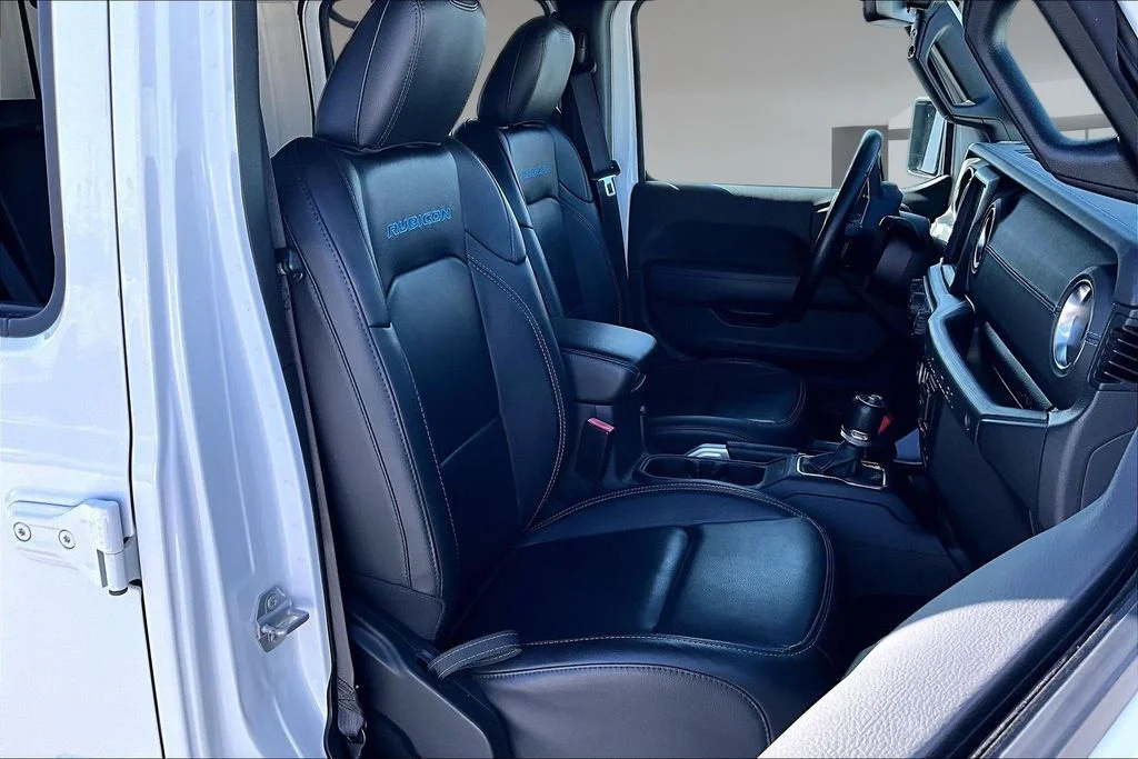 Used 2022 White Jeep Unlimited Rubicon 4xe image 27