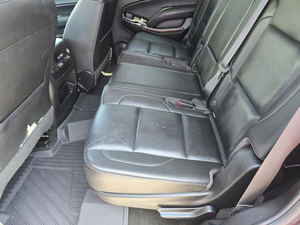 Used 2018 TUNGSTEN METALLIC Chevrolet LT image 10