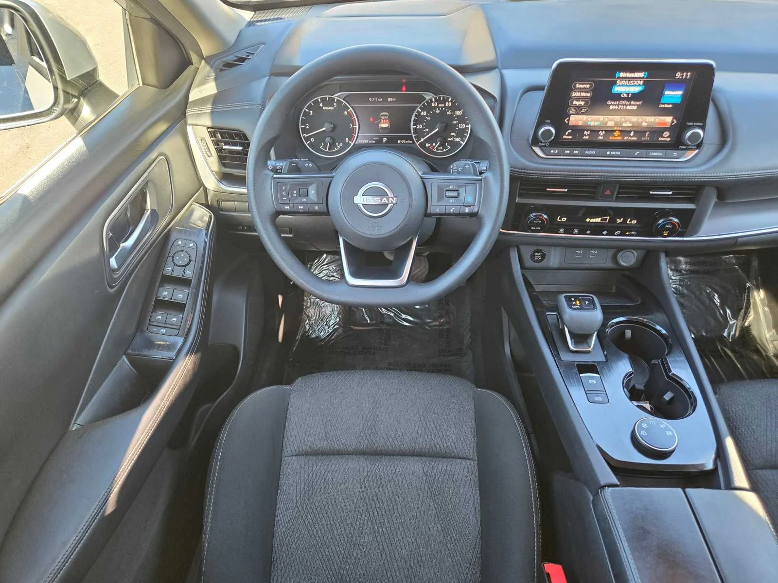 Used 2024  Nissan SV image 10