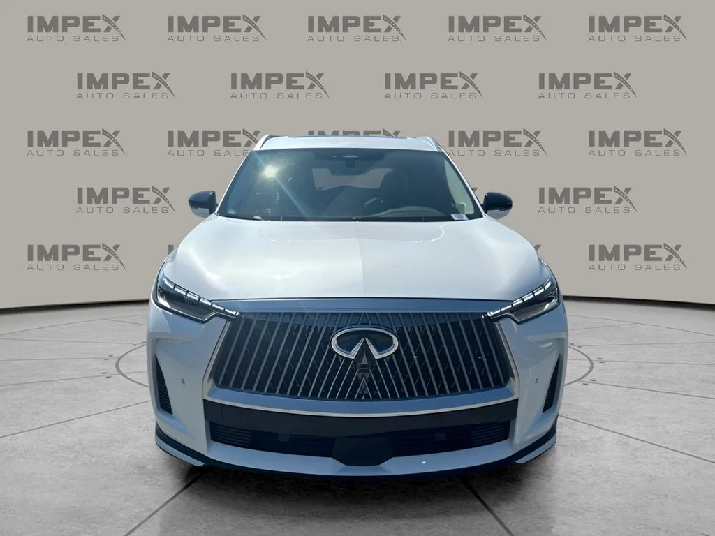 Used 2026 White INFINITI LUXE image 8