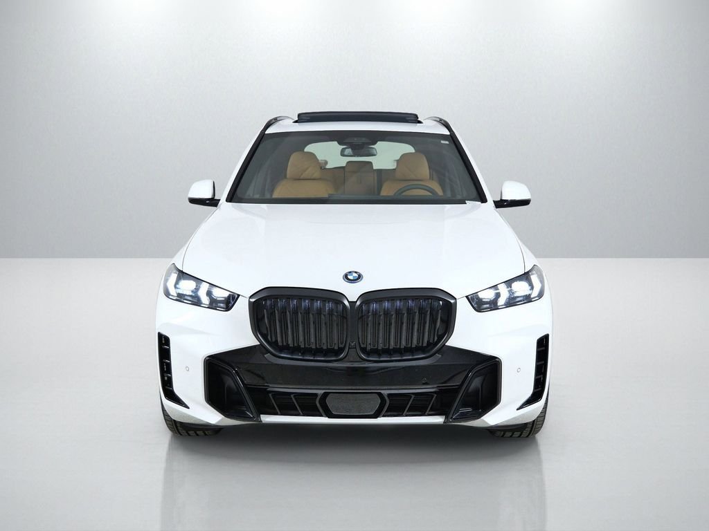 Used 2026 Mineral White Metallic BMW xDrive50e image 3