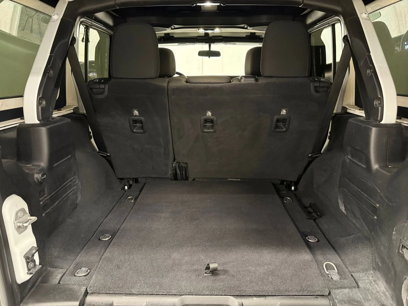 Used 2020 White Jeep Unlimited Sport image 11