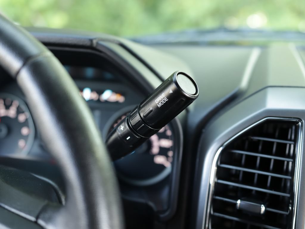Used 2019 Gray Ford XL image 19