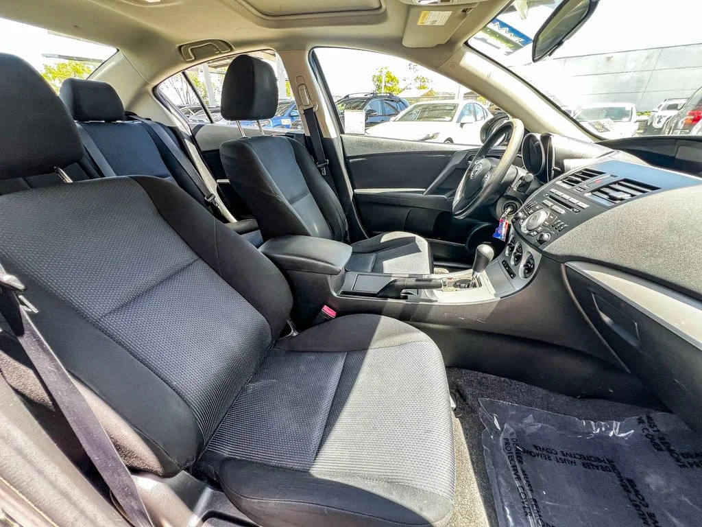 Used 2011 Black Mazda i Touring image 15