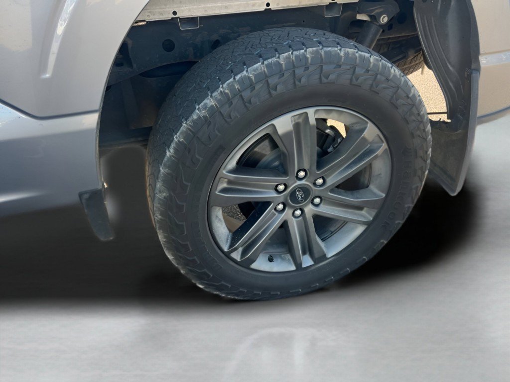 Used 2022 Silver Metallic Ford XLT image 19