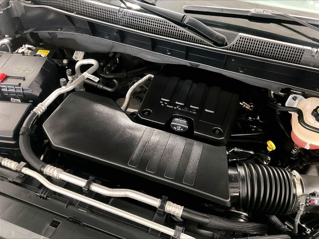 Used 2023 Gray Chevrolet LT image 35