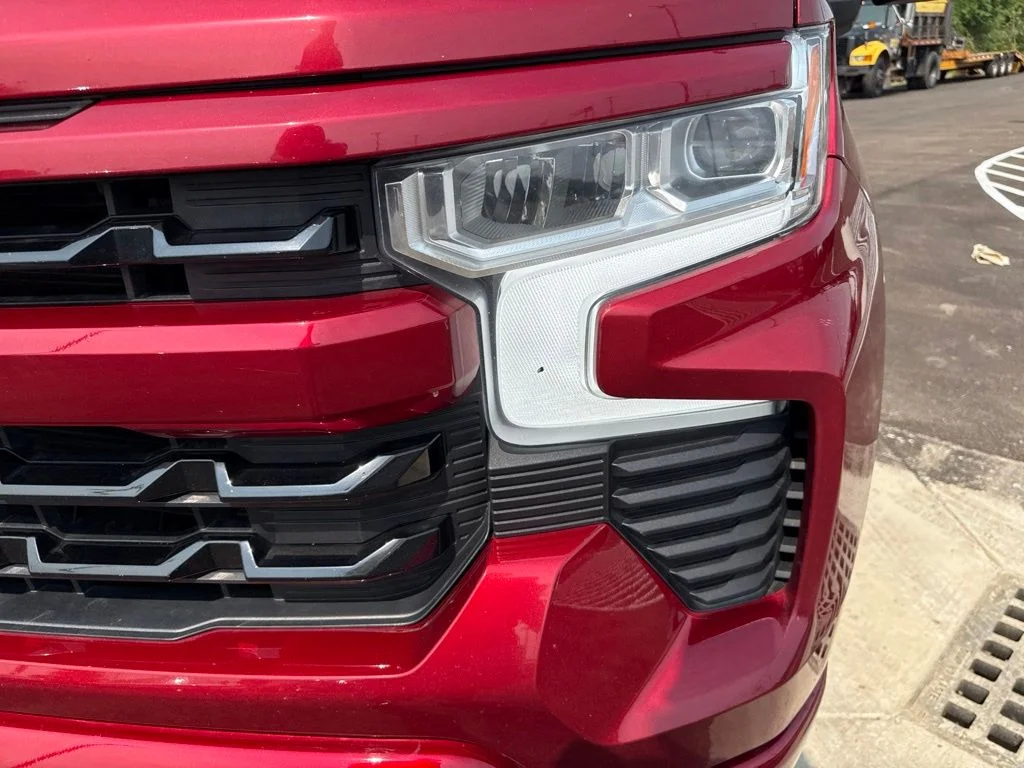 Used 2023 Red Chevrolet RST image 9
