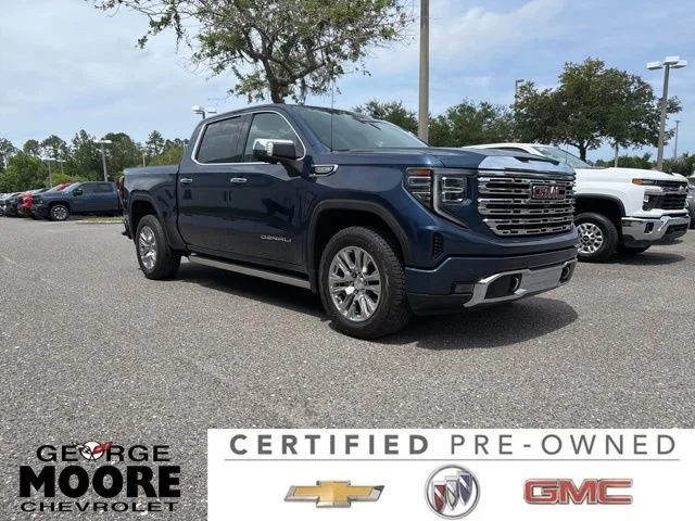 2022 GMC Sierra 4WD Crew Cab Short Box Denali's photo