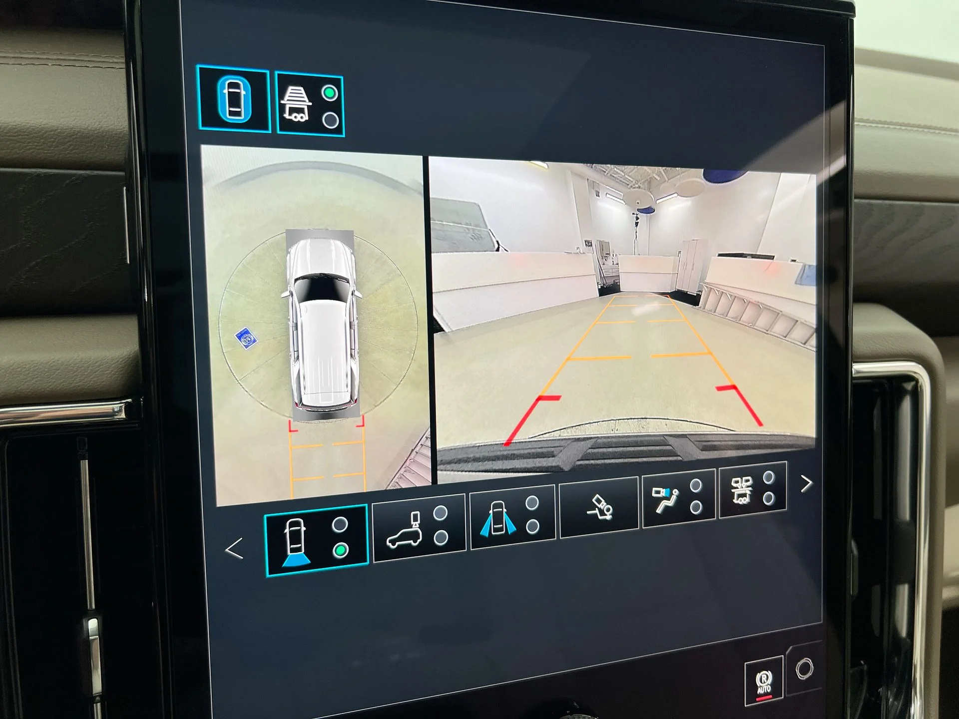 2026 GMC Yukon Denali - Photo 71