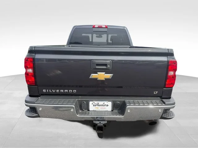 Used 2016 TUNGSTEN METALLIC Chevrolet LT image 4