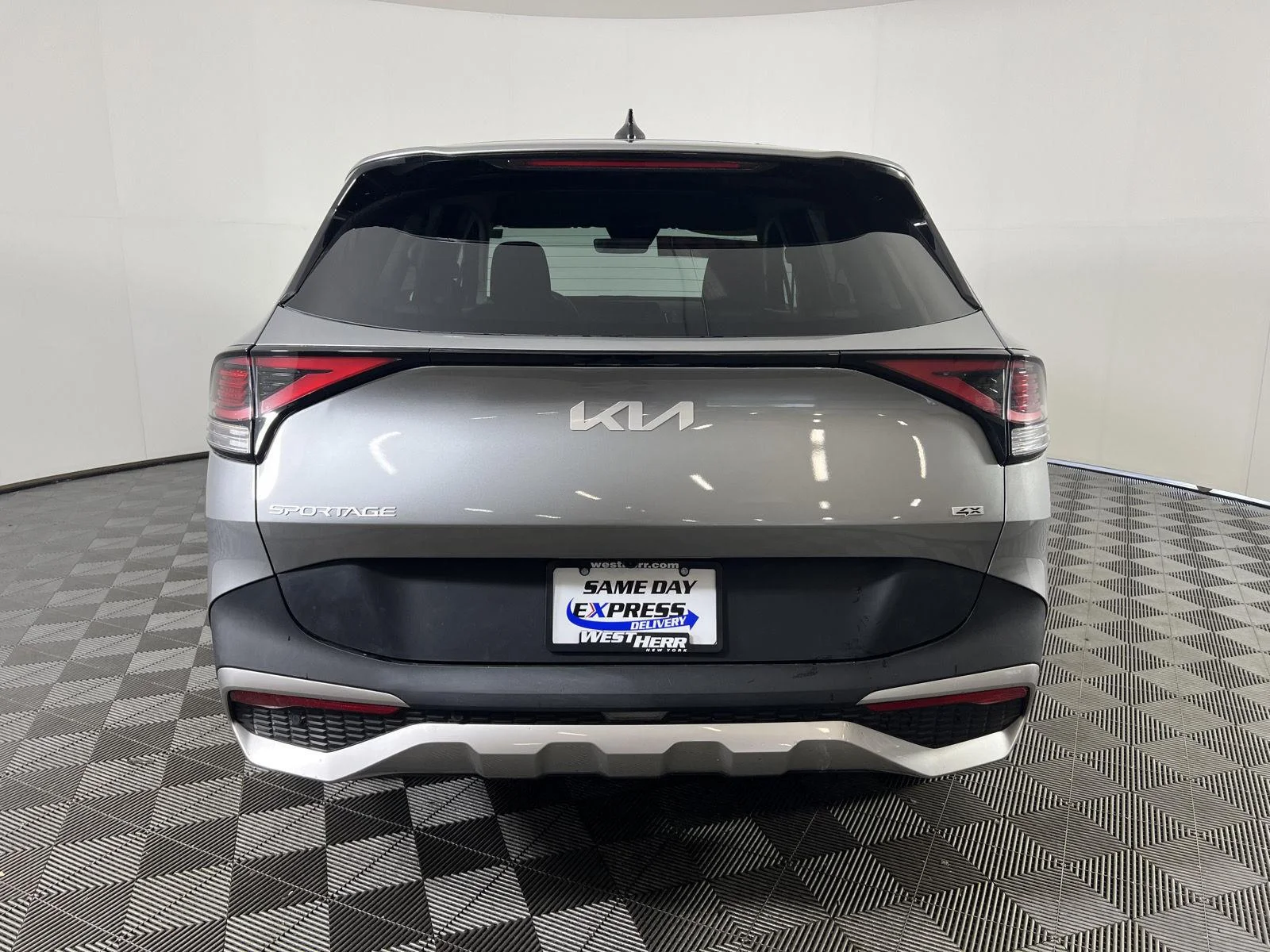 Used 2023 Steel Gray Kia LX image 4