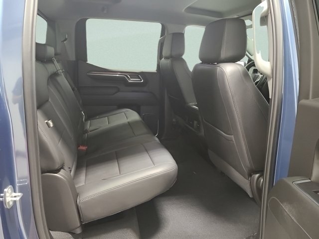 Used 2024 Lakeshore Blue Metallic Chevrolet LT image 12