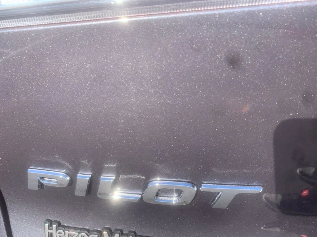 Used 2022 Modern Steel Metallic Honda Touring image 6