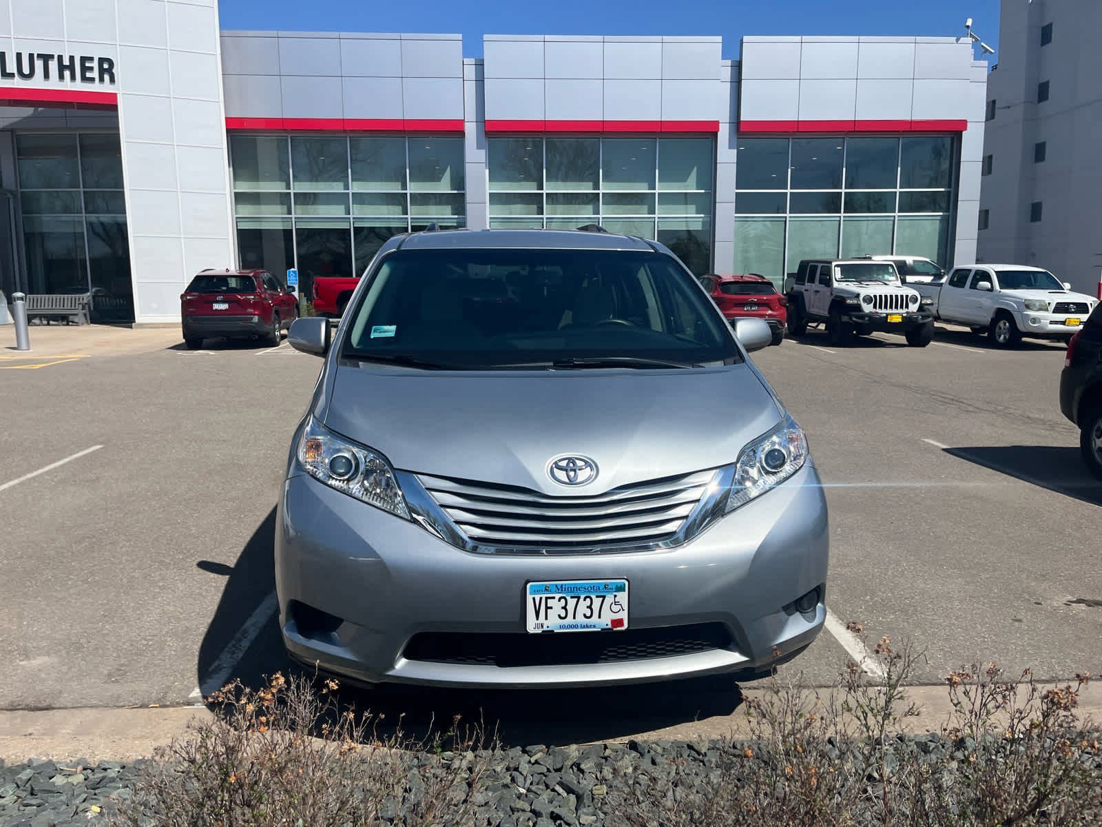 Used 2015 Toyota Sienna LE with VIN 5TDKK3DC0FS631894 for sale in Golden Valley, Minnesota