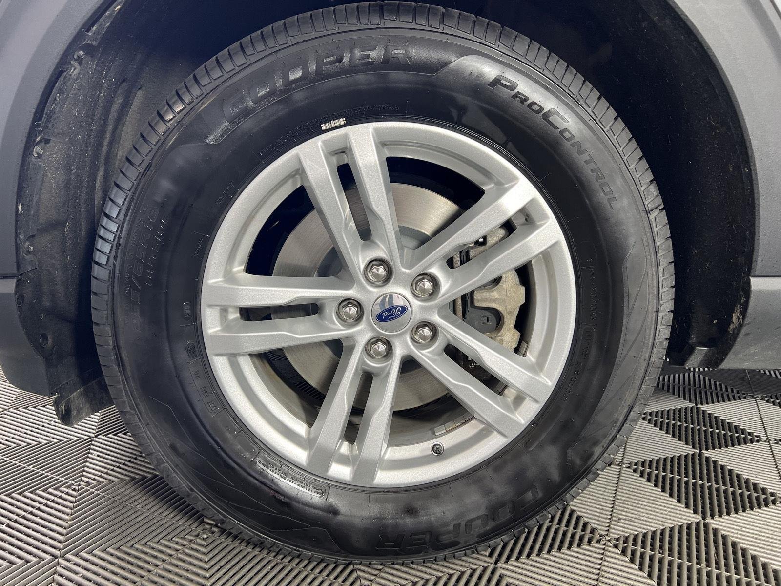 Used 2023 Carbonized Gray Ford XLT image 9