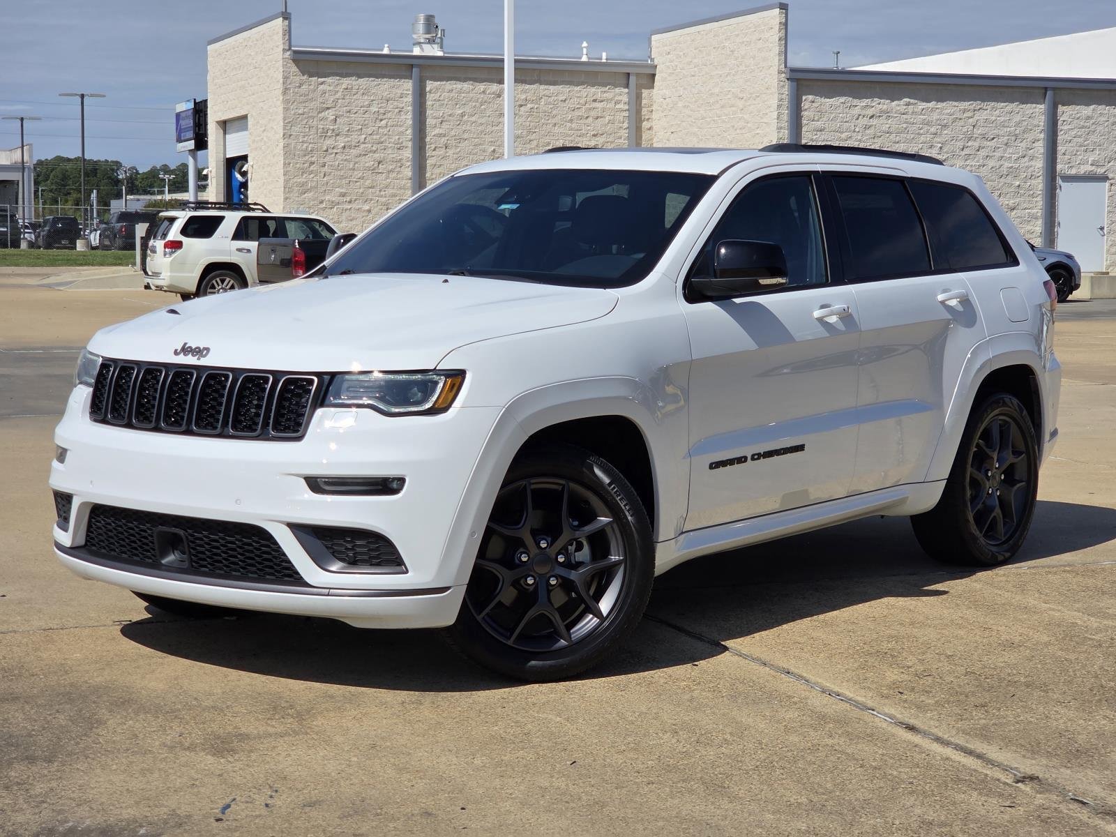Used 2019 Bright White Clearcoat Jeep Limited X image 1