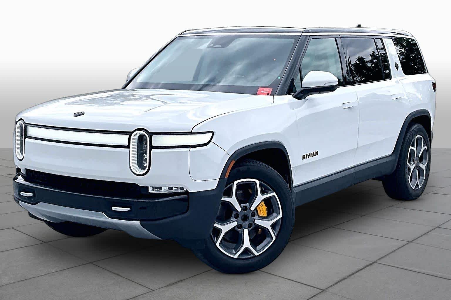 2023 Rivian R1S Adventure Quad-Motor Large Pack's photo