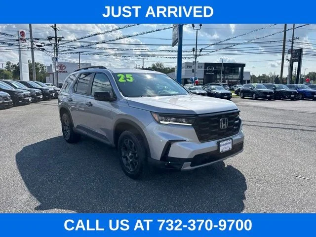 Certified Pre-Owned 2025 Honda Pilot TrailSport 4D Sport Utility