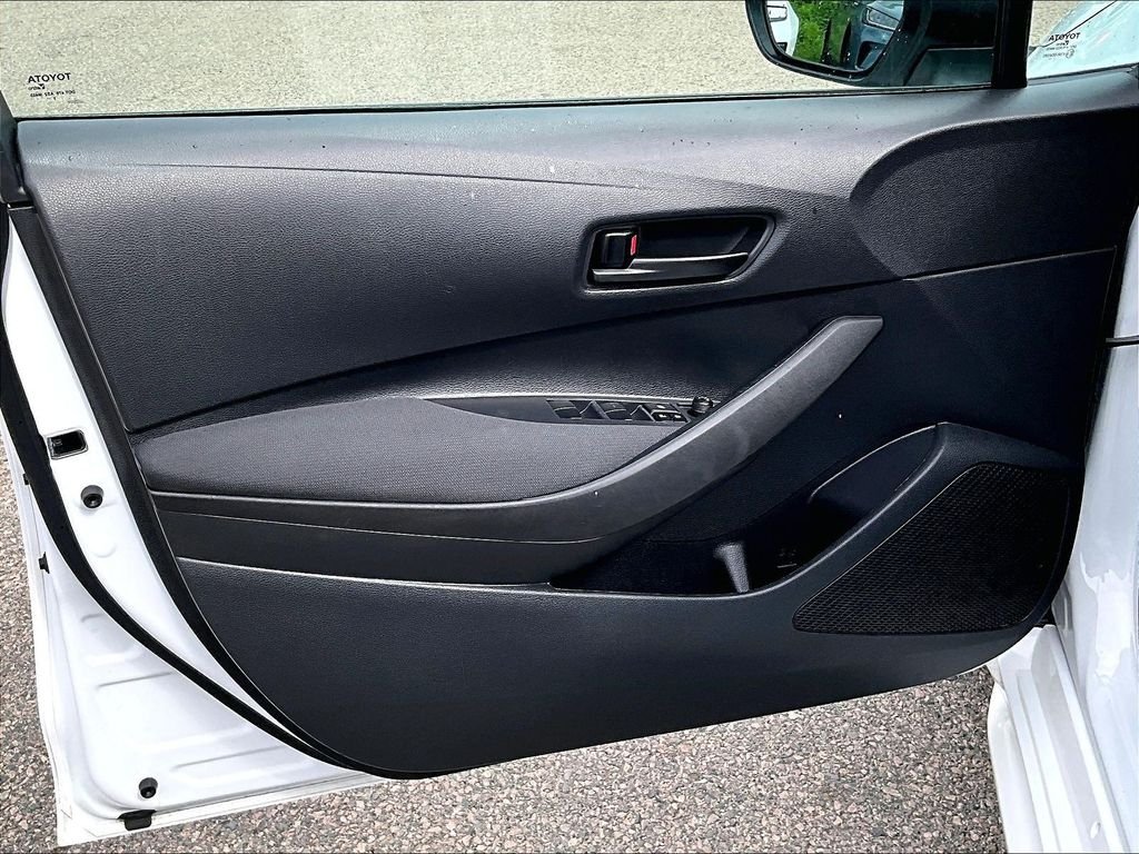 Used 2024 White Toyota LE image 9