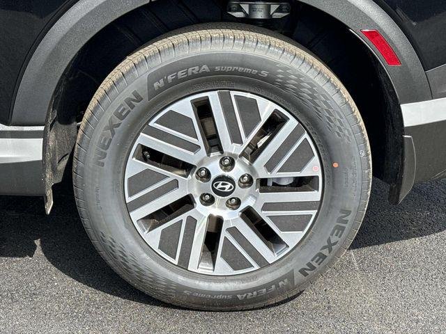 New 2026 Black Hyundai SEL 7P image 11