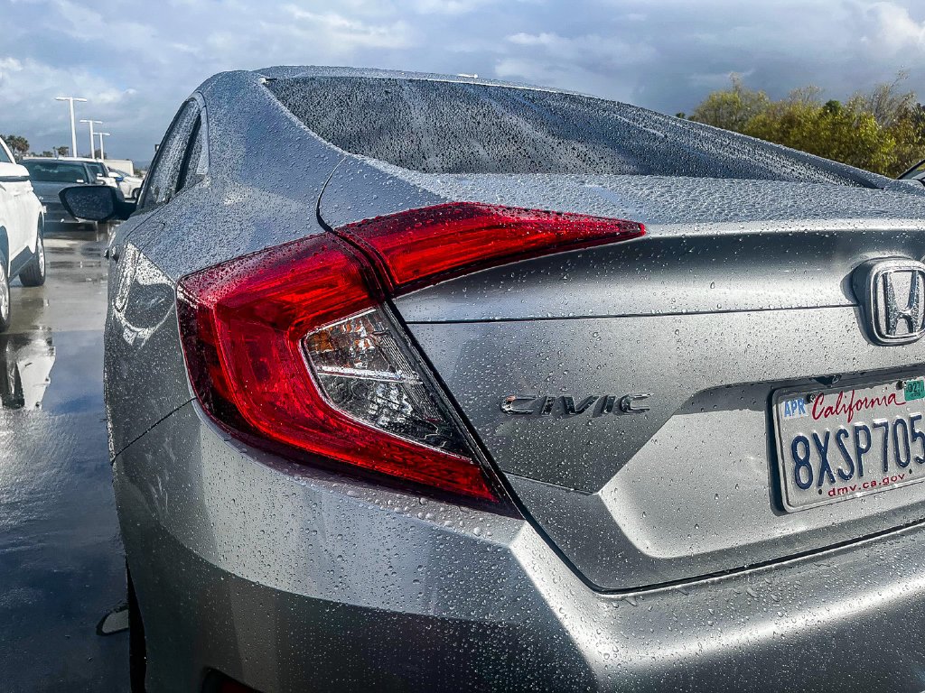 Used 2021 Silver Honda LX image 8