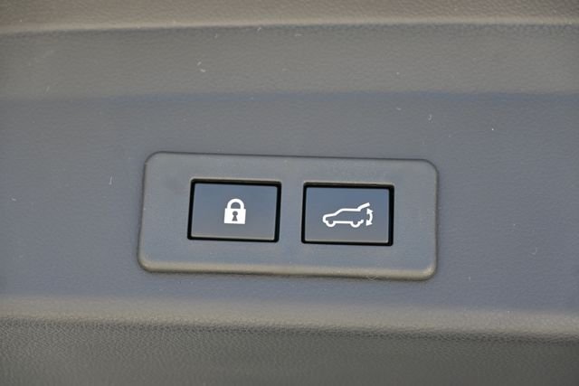 New 2026 White Subaru Onyx Edition Touring 7-Passenger image 16