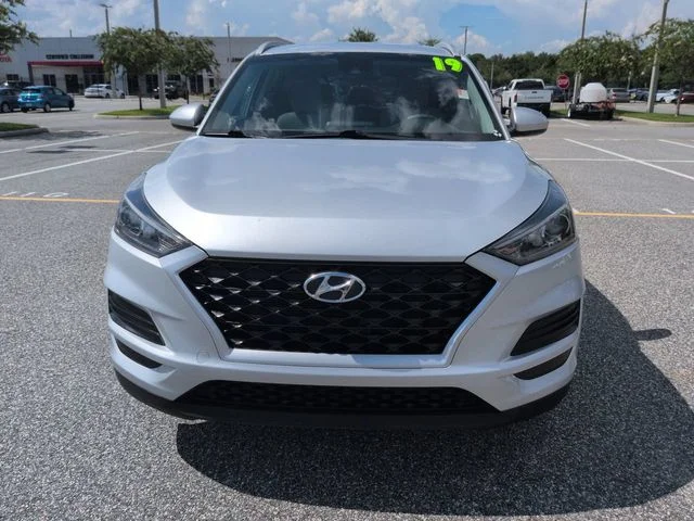Used 2019 Silver Hyundai Value image 9