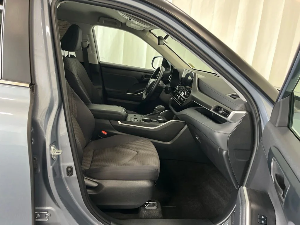 Used 2023 Blue Toyota LE image 20