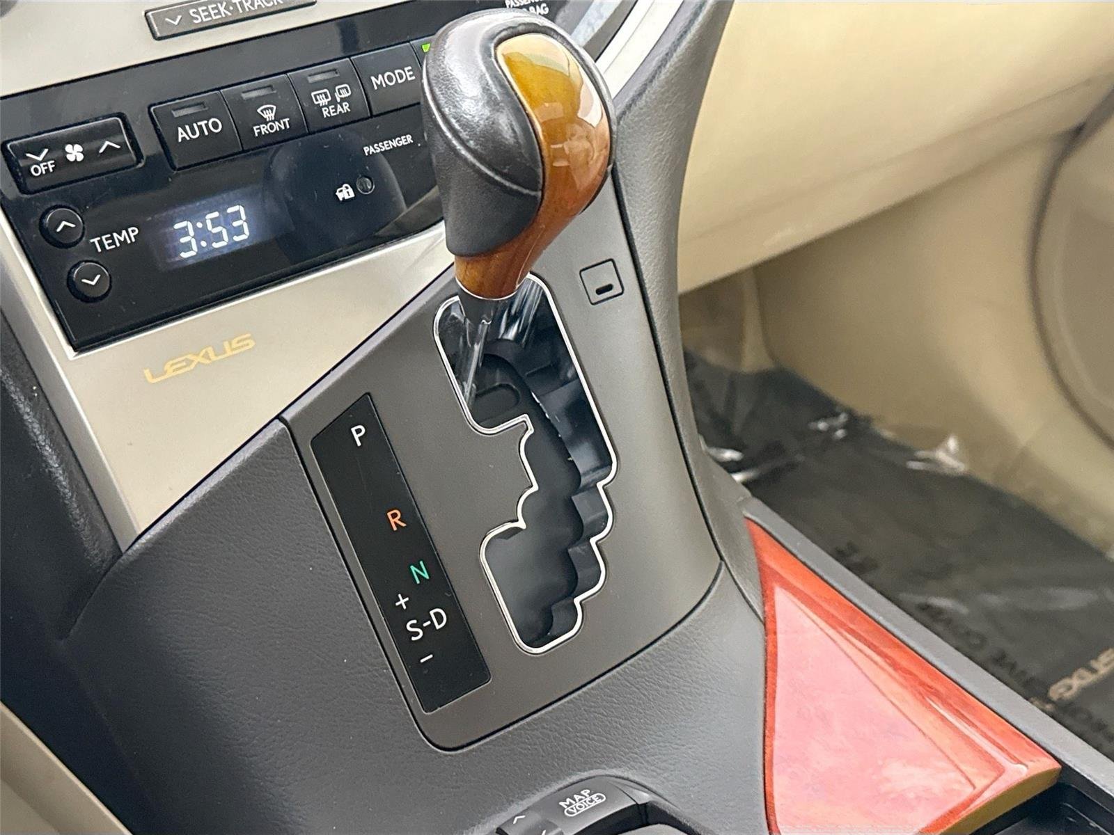Used 2010 Obsidian Lexus 4DR FWD image 27
