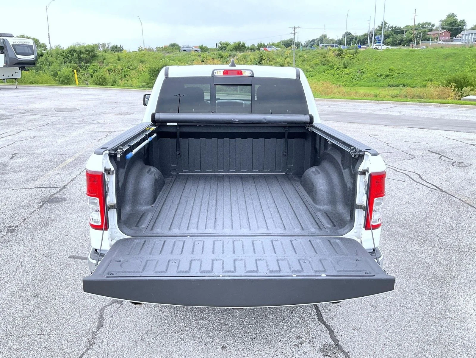 Used 2019 White Ram Big Horn/Lone Star image 21