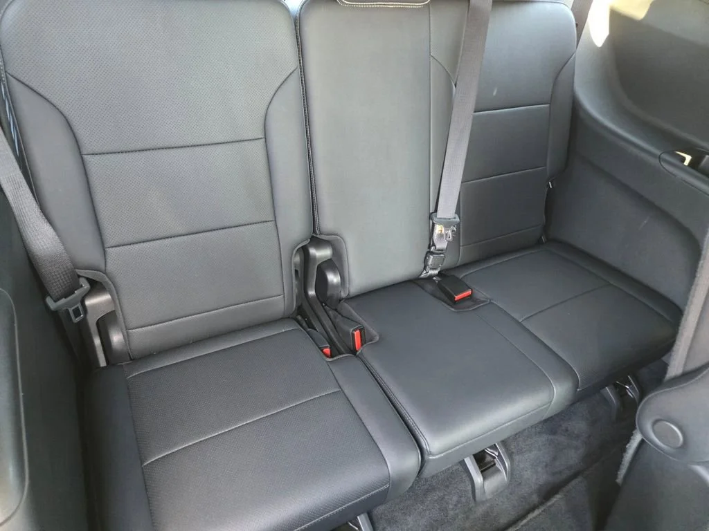 Used 2025 Radiant Red Tintcoat Chevrolet LT image 14