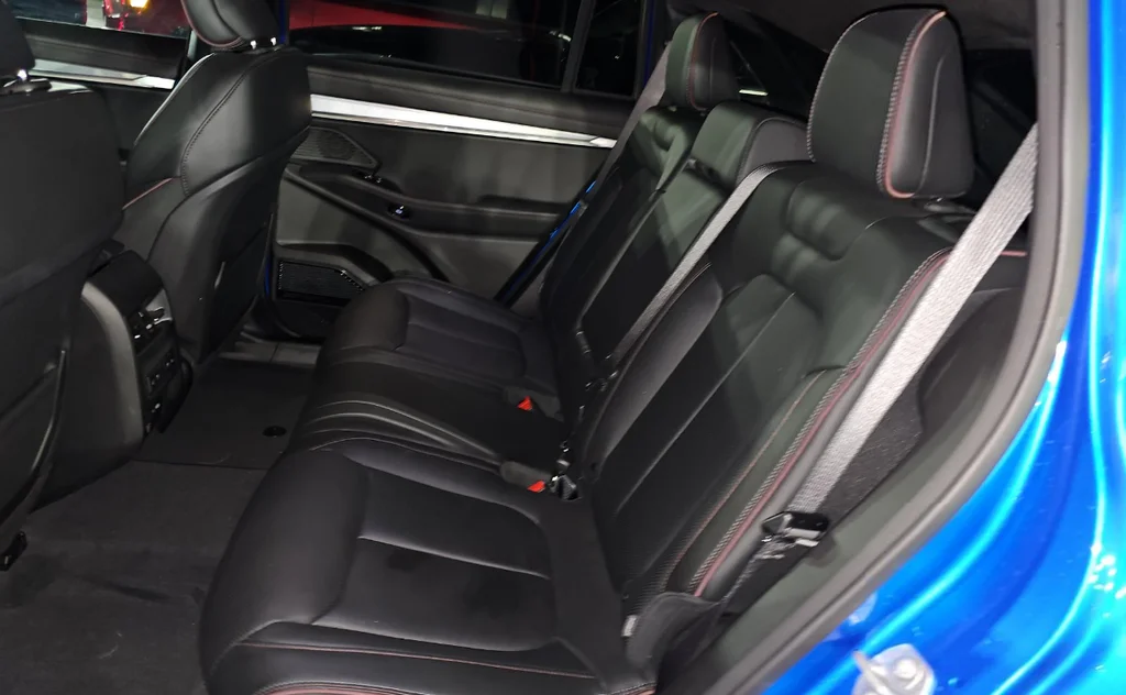 Used 2025 Blue Jeep Launch Edition image 21