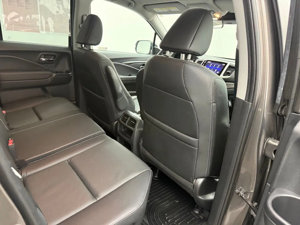 Used 2020  Honda RTL image 43