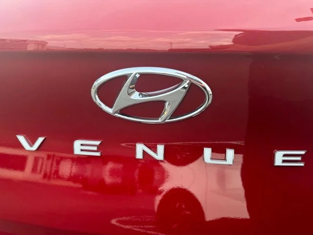 2025 Hyundai Venue SEL - Photo 30