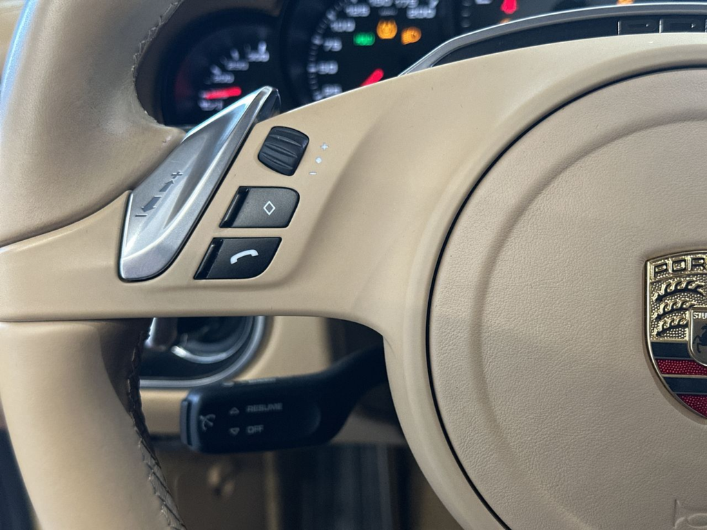 Used 2015  Porsche Carrera S image 27