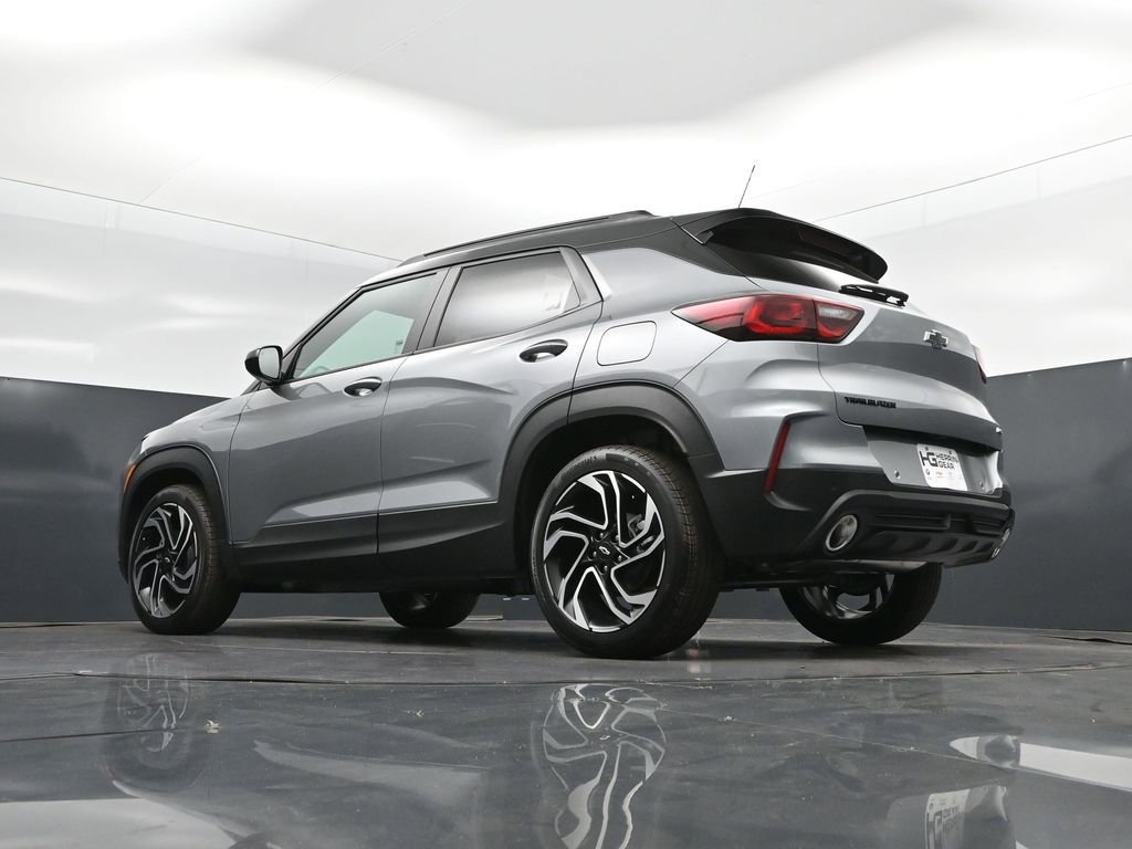 New 2026 Sterling Gray Metallic Chevrolet RS image 40