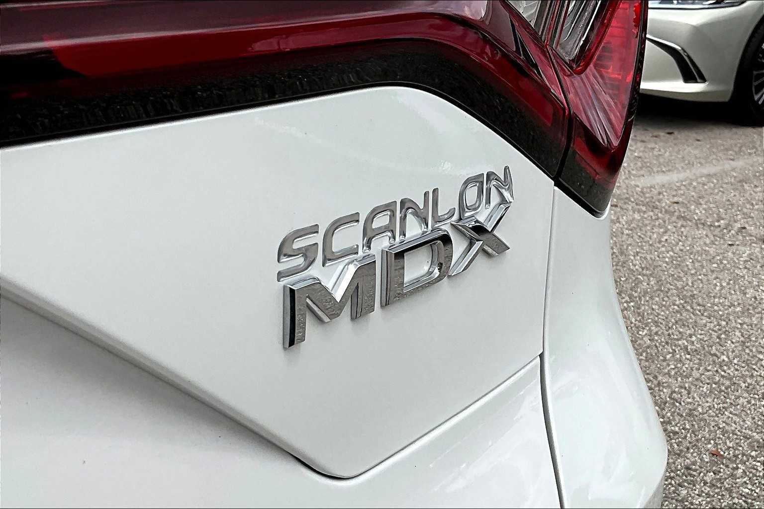 Used 2025 Platinum White Pearl Acura  image 11