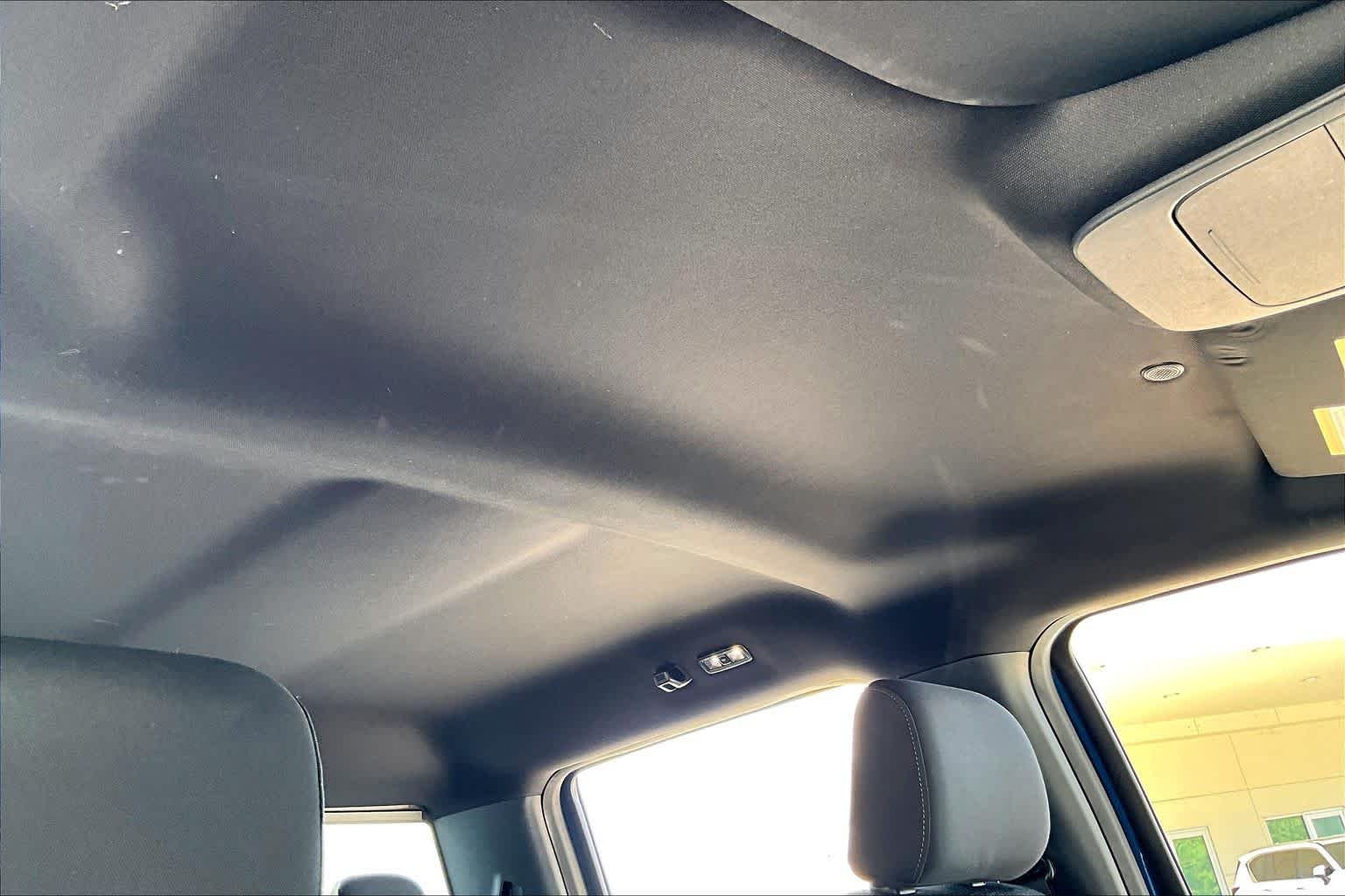 Used 2022 Atlas Blue Metallic Ford XLT image 13