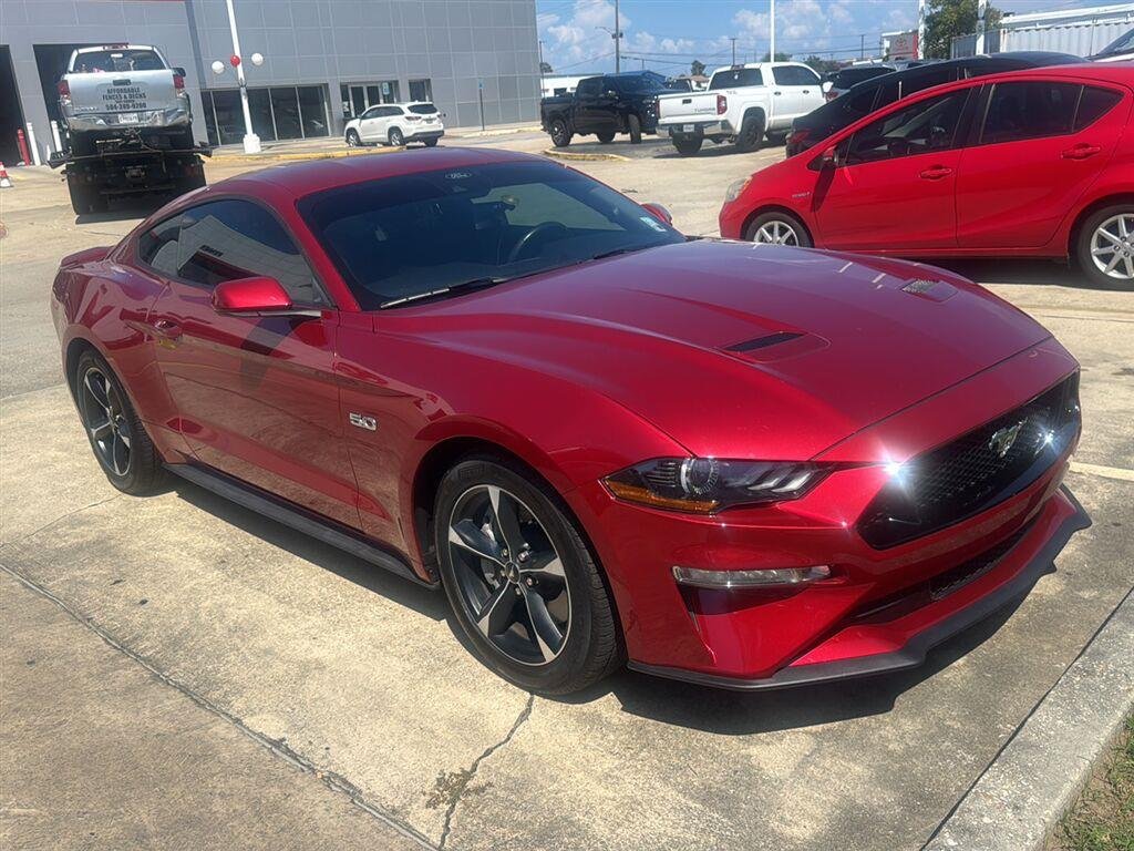 Used 2020 Rapid Red Metallic Tinted Clearcoat Ford GT image 1