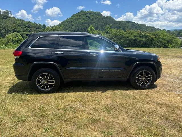 Used 2018 Black Jeep Limited image 9