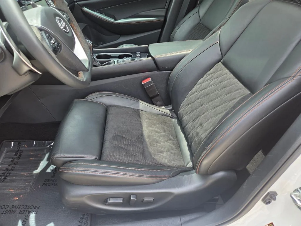 Used 2023 White Nissan SR image 10